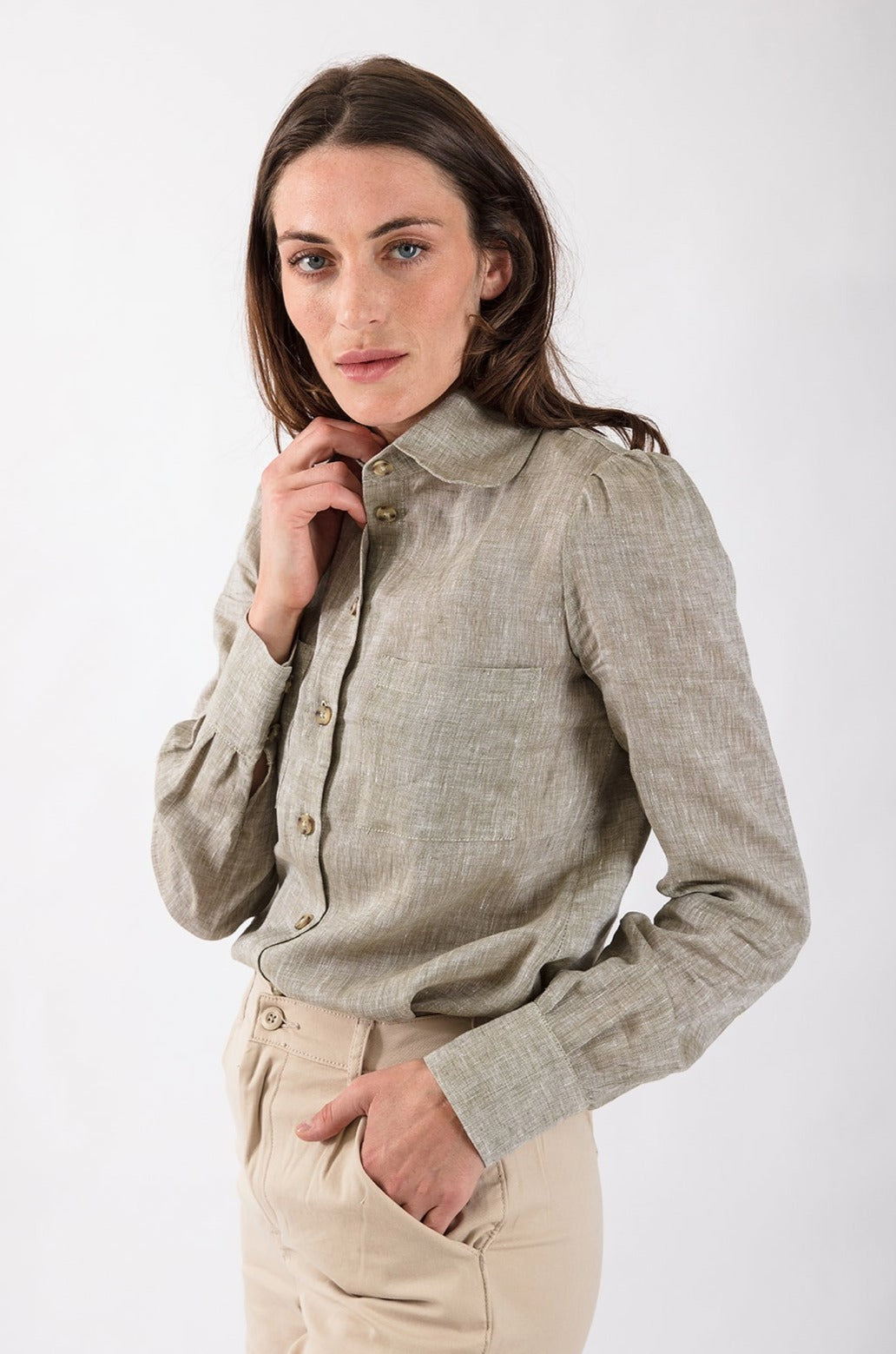 Fine Linen Shirt in Sage Green – TROY London